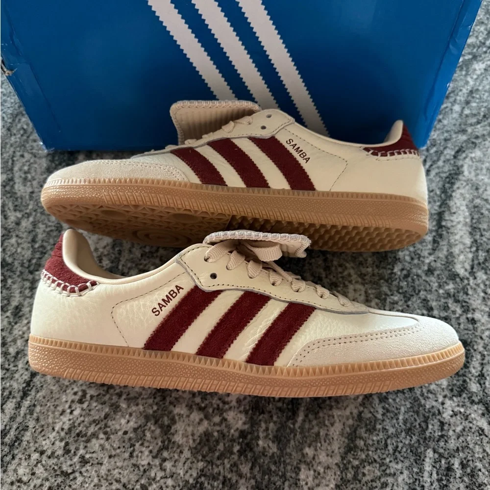 XXX SOLD XXXX LT White Ruby Red Leather Fold Tongue Sneakers Women’s 8.5 NWT - Picture 3 of 6